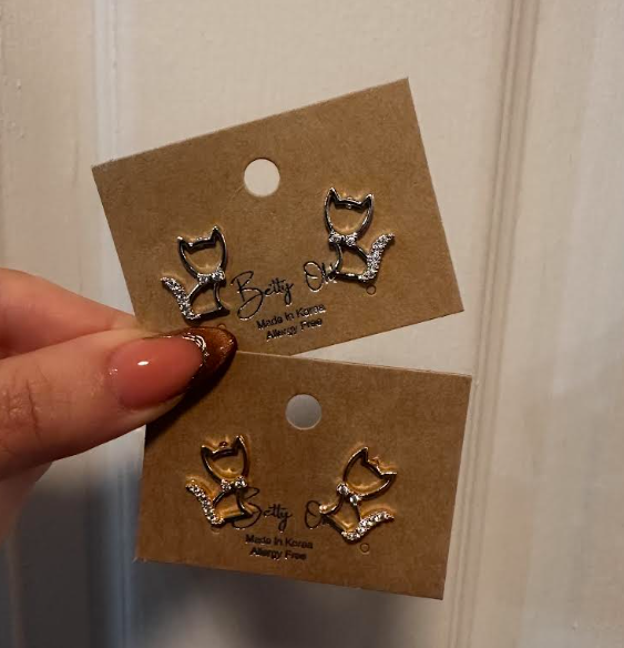 Betty Oh! Kitty Earrings