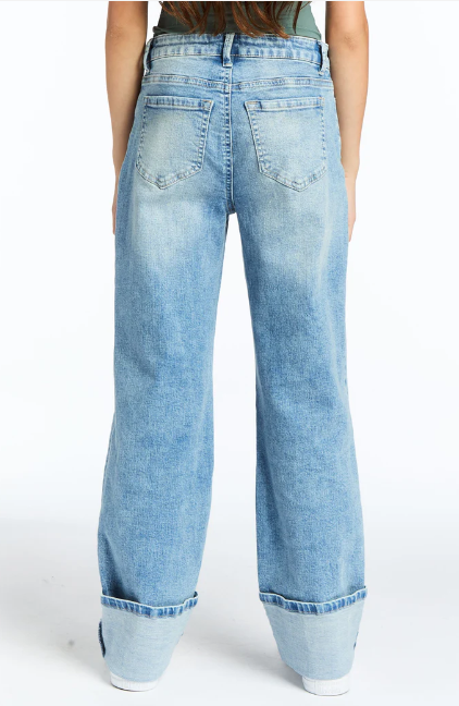 Ceci Two Tone Crop Jean- Indigo