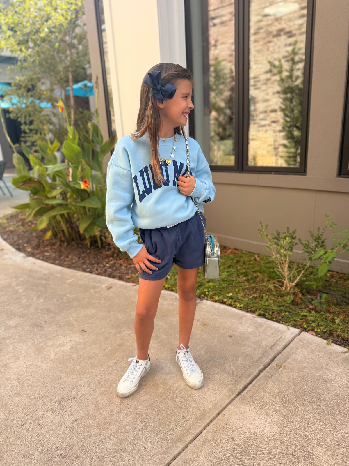 LULU MAC-Light Blue Sweatshirt