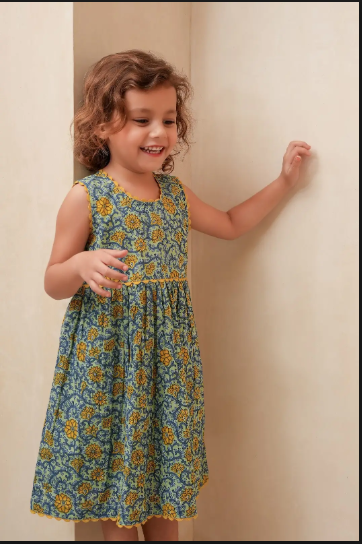 Victoria Dress : Blue