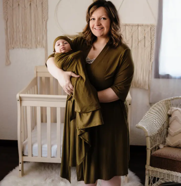 Green Maternity Delivery Gown Set