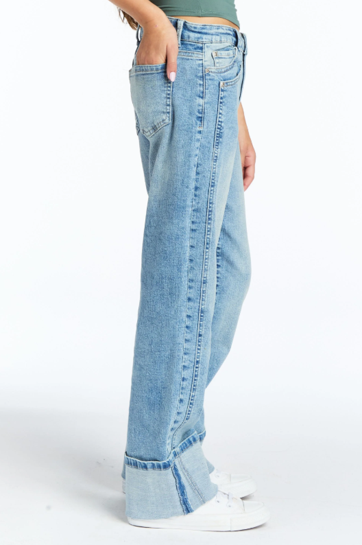 Ceci Two Tone Crop Jean- Indigo