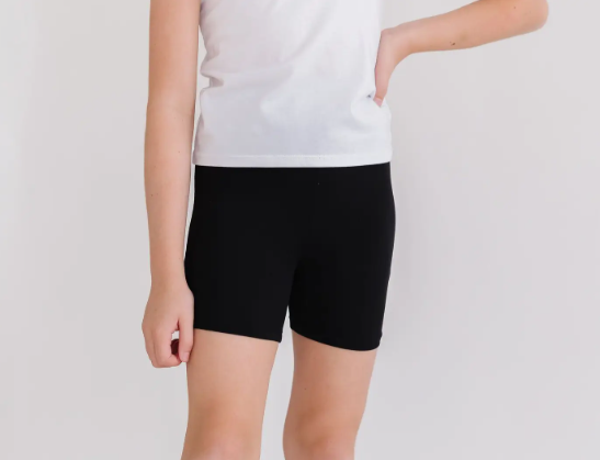 Lili Twirl Short