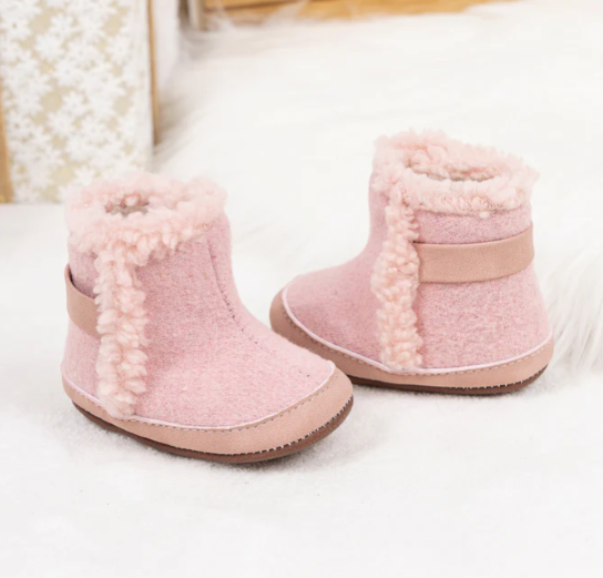 Faux fur baby boots-Pink